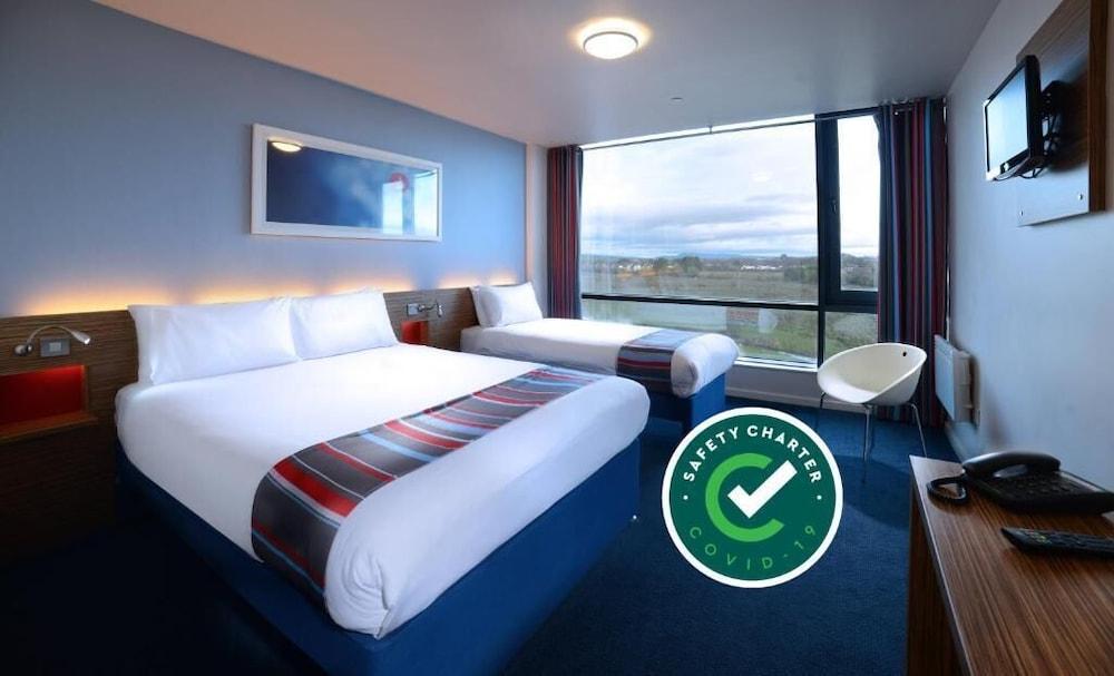 Travelodge Limerick Castletroy Esterno foto