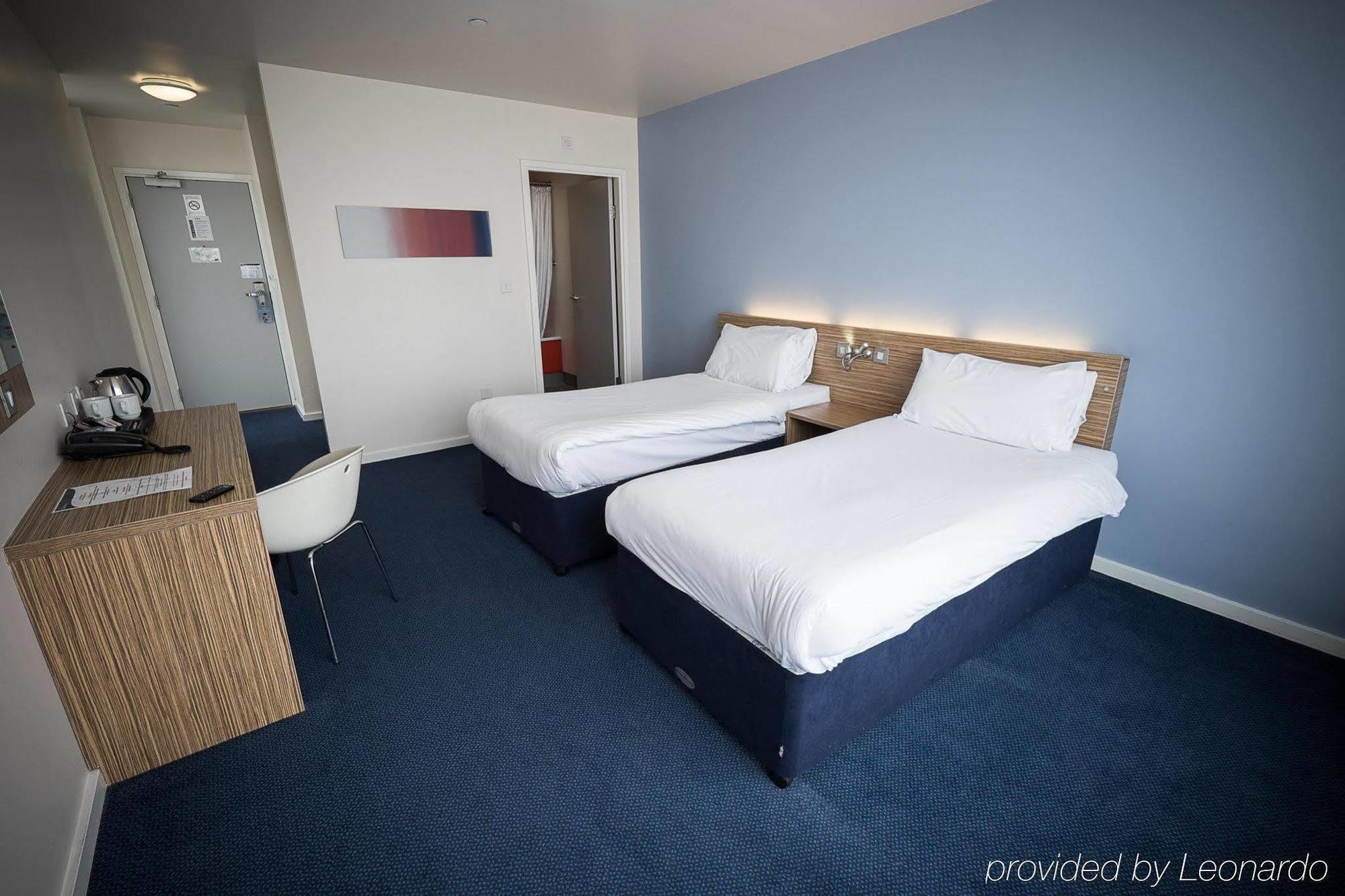 Travelodge Limerick Castletroy Esterno foto