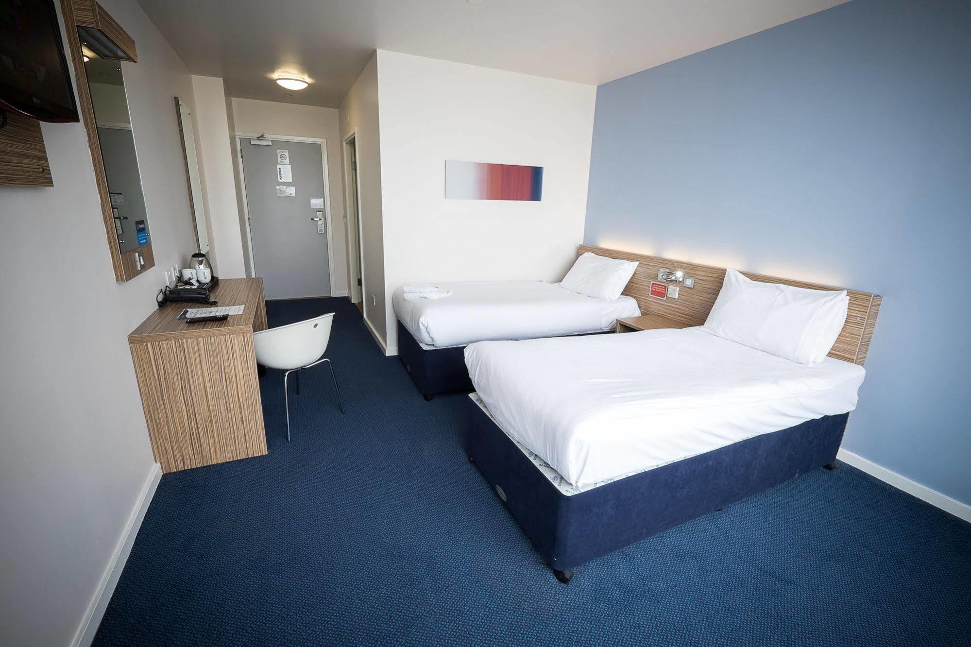 Travelodge Limerick Castletroy Esterno foto