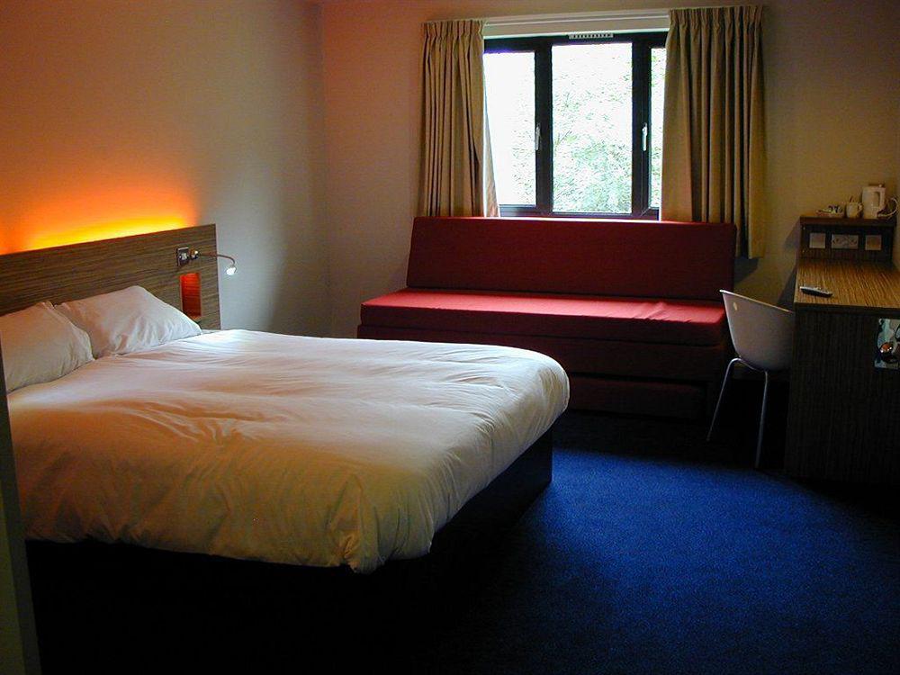 Travelodge Limerick Castletroy Esterno foto